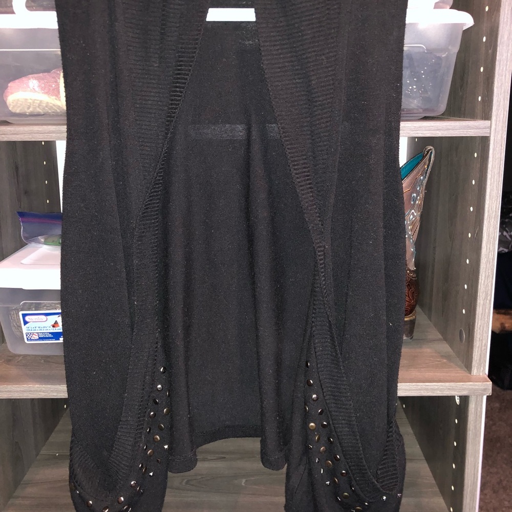 Decree sweater vest
